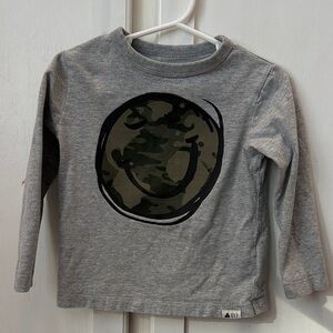 GAP Kids Gray Long Sleeve Tee with Camouflage Design